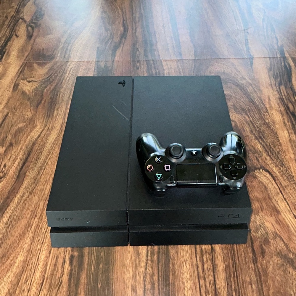 PlayStation 4 Console 500 GB